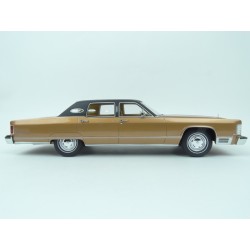 Lincoln Continental Limousine 1975 model 1:18 BoS Models BOS216