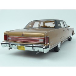 Lincoln Continental Limousine 1975 model 1:18 BoS Models BOS216