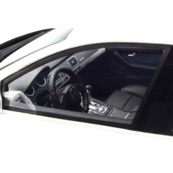 Audi S8 (D3) 2008 (White), OttO mobile 1/18 scale