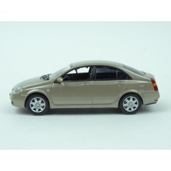 Nissan Primera 2001 (Gold met.) model 1:43 First 43 Models F43-050