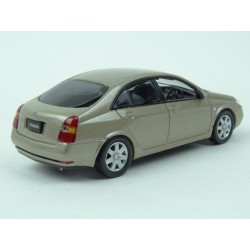 Nissan Primera 2001 (Gold met.) model 1:43 First 43 Models F43-050