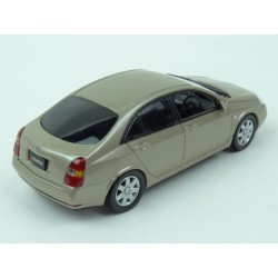 Nissan Primera 2001 (Gold met.) model 1:43 First 43 Models F43-050