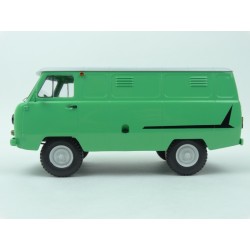 UAZ 452 Van (3741) 1966 (Green) model 1:18 Premium ClassiXXs PCL47070