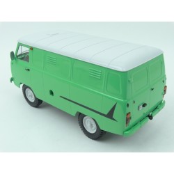 UAZ 452 Van (3741) 1966 (Green) model 1:18 Premium ClassiXXs PCL47070