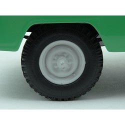 UAZ 452 Van (3741) 1966 (Green) model 1:18 Premium ClassiXXs PCL47070
