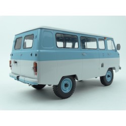 UAZ 452V Minibus (2206) 1967 (Blue/White) model 1:18 Premium ClassiXXs PCL47074