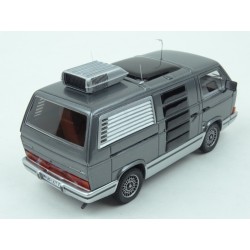Volkswagen T3 Traveller Jet 1979 model 1:43 AutoCult AC-60015