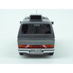 Volkswagen T3 Traveller Jet 1979 model 1:43 AutoCult AC-60015