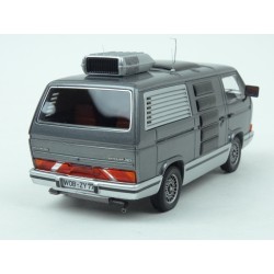 Volkswagen T3 Traveller Jet 1979 model 1:43 AutoCult AC-60015