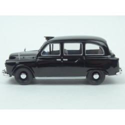 Austin FX4 London Taxi 1985 model 1:43 WhiteBox WB259