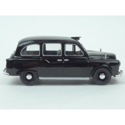 Austin FX4 London Taxi 1985 model 1:43 WhiteBox WB259
