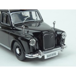 Austin FX4 London Taxi 1985 model 1:43 WhiteBox WB259