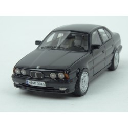 BMW (E34) M5 1994 model 1:43 Neo Models NEO43311