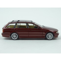 BMW (E39) 520i Touring 2002, Neo Models 1/43 scale