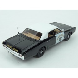 Dodge Polara Sedan California Highway Patrol (Police) 1972 model 1:43 Neo Models NEO46726