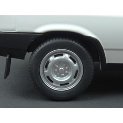 Lada VAZ 2108 Samara 1989 (White), Premium Scale Models 1:18