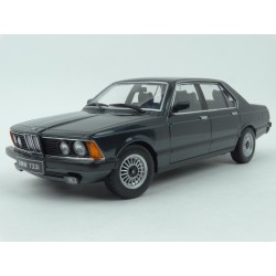 BMW (E23) 733i 1977 (Black met.) model 1:18 KK-Scale KKDC180101