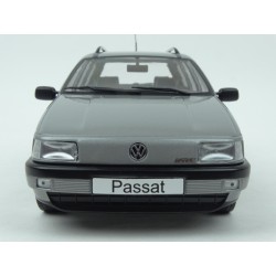 Volkswagen Passat (B3) VR6 Variant 1988 model 1:18 KK-Scale KKDC180071