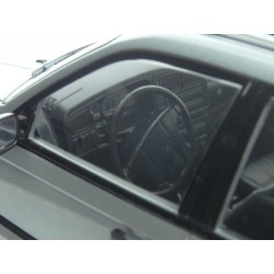 Volkswagen Passat (B3) VR6 Variant 1988 model 1:18 KK-Scale KKDC180071