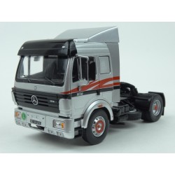 Mercedes Benz SK-II 1838 1994 model 1:43 IXO Models TR029