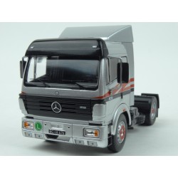 Mercedes Benz SK-II 1838 1994 model 1:43 IXO Models TR029