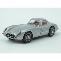 Mercedes Benz (W196S) 300 SLR Coupe "Uhlenhaut" 1955 model 1:43 IXO Models CLC284