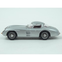 Mercedes Benz (W196S) 300 SLR Coupe "Uhlenhaut" 1955 model 1:43 IXO Models CLC284