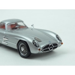 Mercedes Benz (W196S) 300 SLR Coupe "Uhlenhaut" 1955 model 1:43 IXO Models CLC284