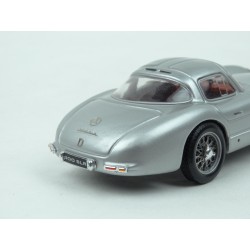 Mercedes Benz (W196S) 300 SLR Coupe "Uhlenhaut" 1955 model 1:43 IXO Models CLC284