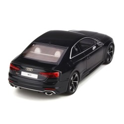 Audi RS5 2017 (Black) model 1:18 GT Spirit GT751