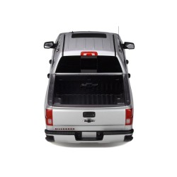 Chevrolet Silverado Redline Edition 2018 model 1:18 GT Spirit GT785