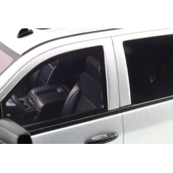 Chevrolet Silverado Redline Edition 2018 model 1:18 GT Spirit GT785