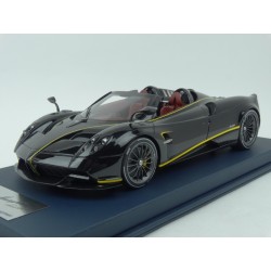 Pagani Huayra Roadster 2018, Looksmart 1/18 scale