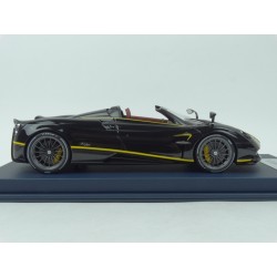 Pagani Huayra Roadster 2018, Looksmart 1/18 scale