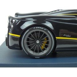 Pagani Huayra Roadster 2018, Looksmart 1/18 scale