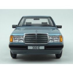 Mercedes Benz (W124) 300 E 1984, MCG (Model Car Group) 1/18 scale
