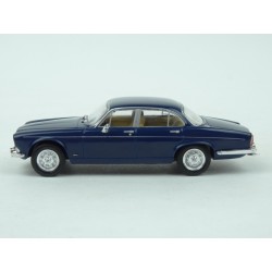 Jaguar XJ Mk. I 1972 model 1:43 IXO Models CLC292