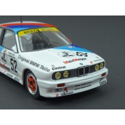 BMW (E30) M3 Nr.52 Bigazzi M Team ETCC Donington 500 1988 model 1:43 IXO Models GTM131