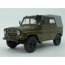 UAZ 469 Soft Top 1971, Premium ClassiXXs 1:18