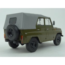 UAZ 469 Soft Top 1971, Premium ClassiXXs 1:18