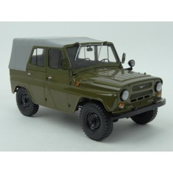 UAZ 469 Soft Top 1971, Premium ClassiXXs 1:18