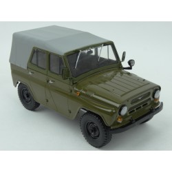 UAZ 469 Soft Top 1971, Premium ClassiXXs 1:18