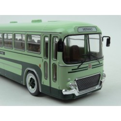 Fiat 306-3 1972 model 1:43 IXO Models BUS020