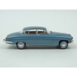Jaguar Mark X 1961 model 1:43 IXO Models CLC291