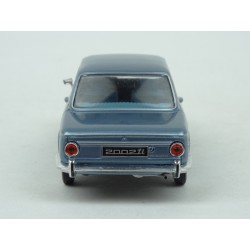 BMW (E10) 2002 ti 1968 (Blue met.) model 1:43 WhiteBox WB295