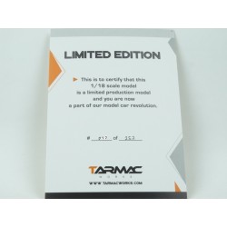 Nissan GT-R R35 2017 (Black met.), Tarmac Works 1:18