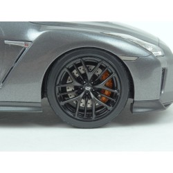 Nissan GT-R R35 2017 (Grey met.), Tarmac Works 1:18