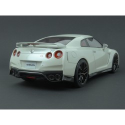 Nissan GT-R R35 2017 (White met.), Tarmac Works 1:18