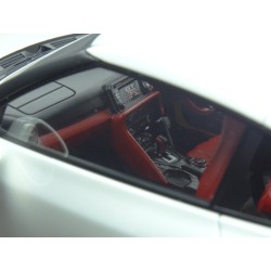 Nissan GT-R R35 2017 (White met.), Tarmac Works 1:18