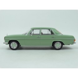 Mercedes Benz (W115) 220 D 1972 (Green) model 1:18 MCG (Model Car Group) MCG18116